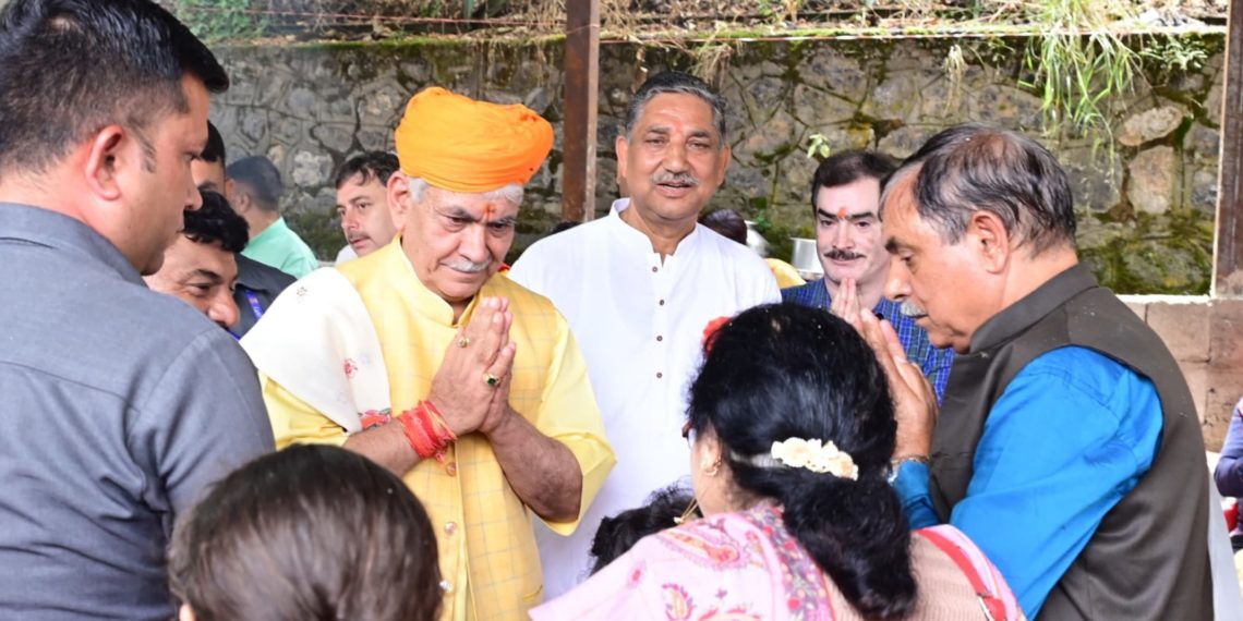 Lt Governor pays obeisance at Mata Sidhlakshmi Asthapan, Lokbhawan, Anantnag on the auspicious occasion of Har Bah