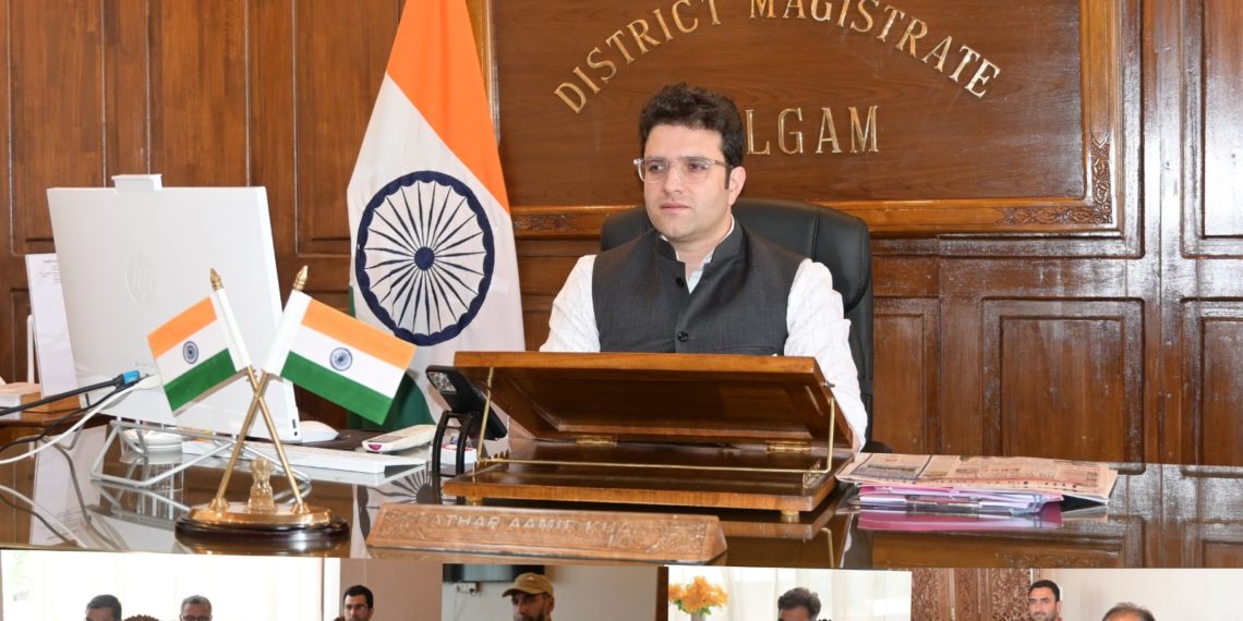 DC Kulgam reviews progress & implementation status of PM-KUSUM scheme