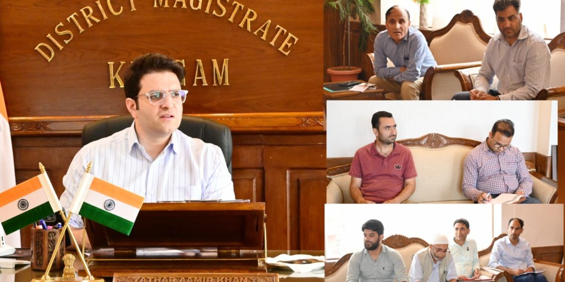 DC reviews progress under PMAY-U in Kulgam