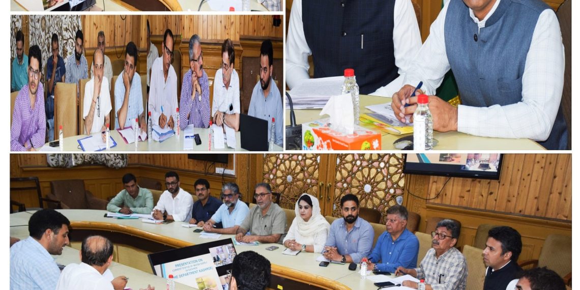 Div Com Kashmir holds meeting to address the issue of deficiency of drinking water in Valley