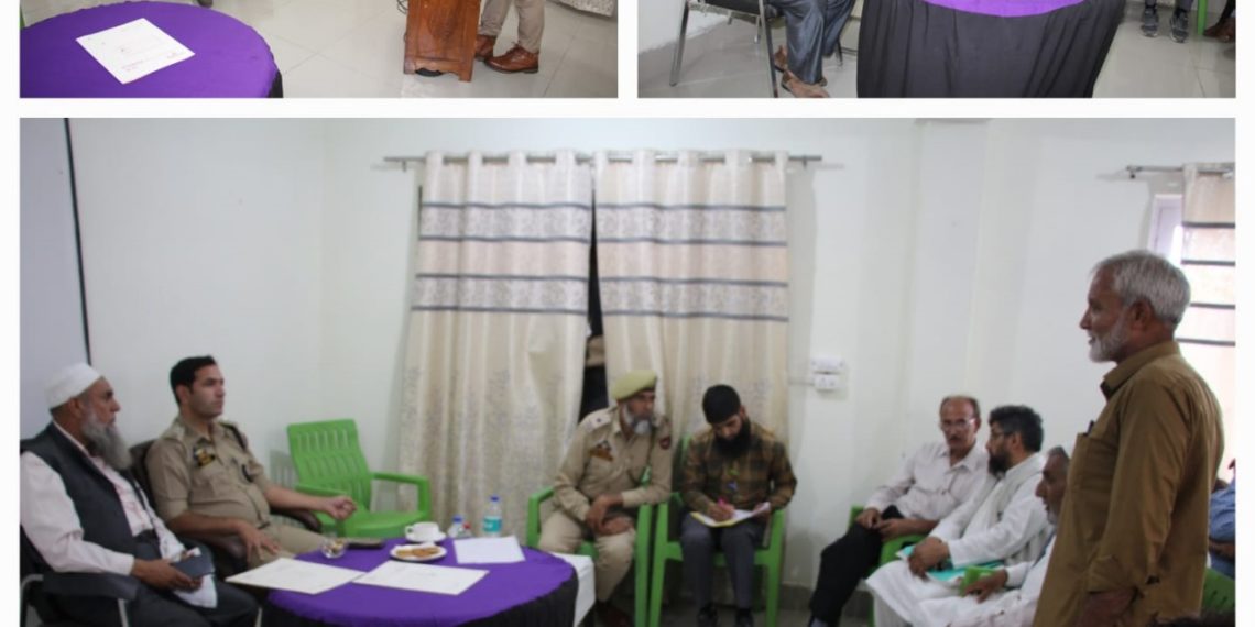 Police facilitates interactive meeting with retired police personnel in Baramulla, Shopian