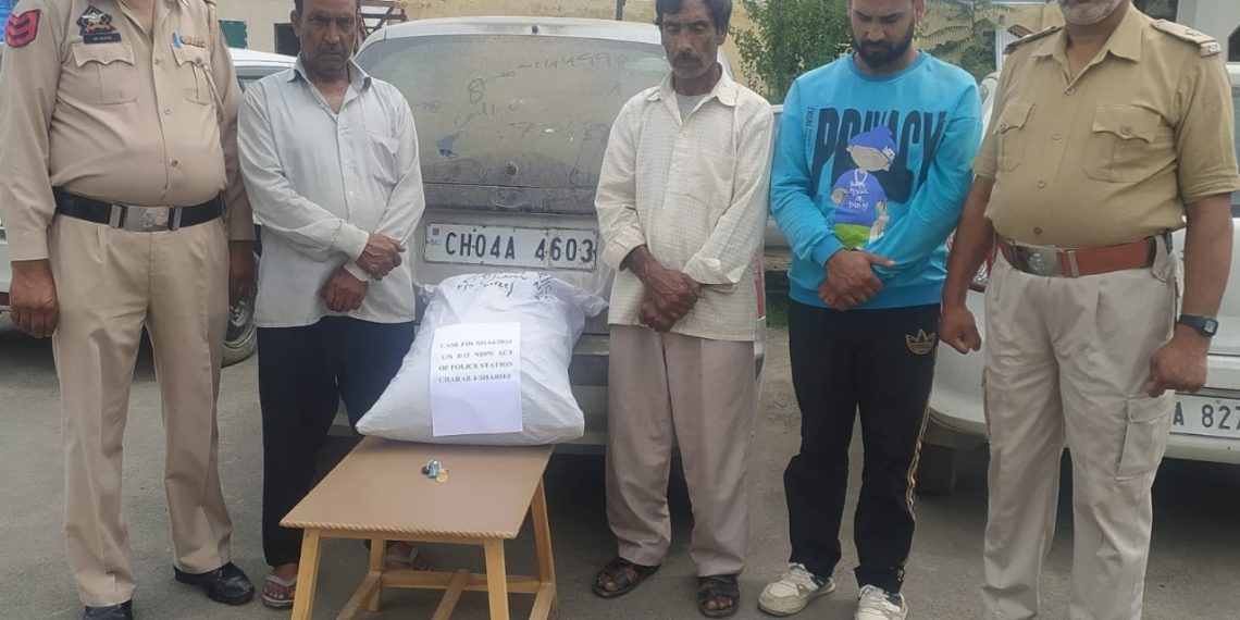 Police arrests 03 drug peddlers in Budgam; Contraband substance recovered