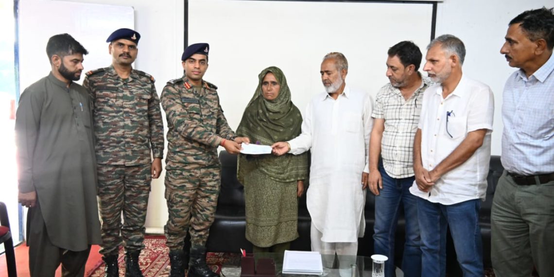 Army Provides Financial Assistance to Family of Deceased Civil Defence Worker in Tangdhar Sector