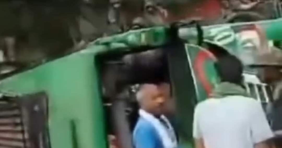 Mini bus overturns in Jammu, 30 injured
