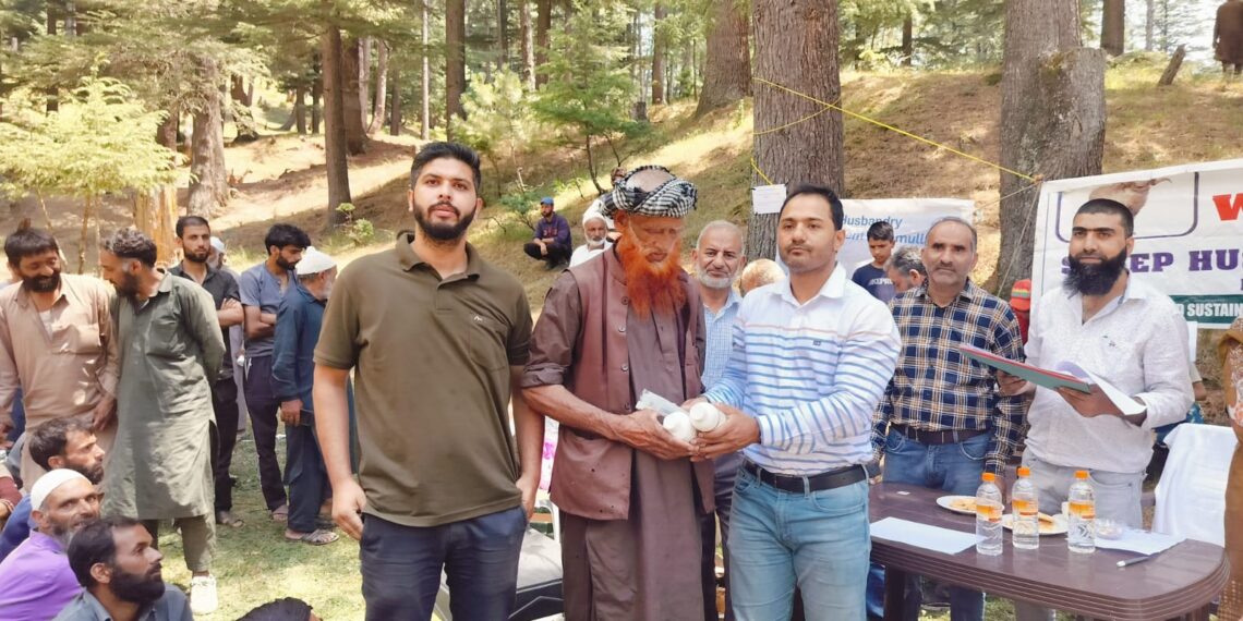 Sheep Husbandry Department, Baramulla Conducts Free Medicine Distribution-cum-Awareness Camp under NADCP at Rampur Rajpora