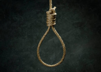 Teenager hangs self in Rajouri, relatives stage protest