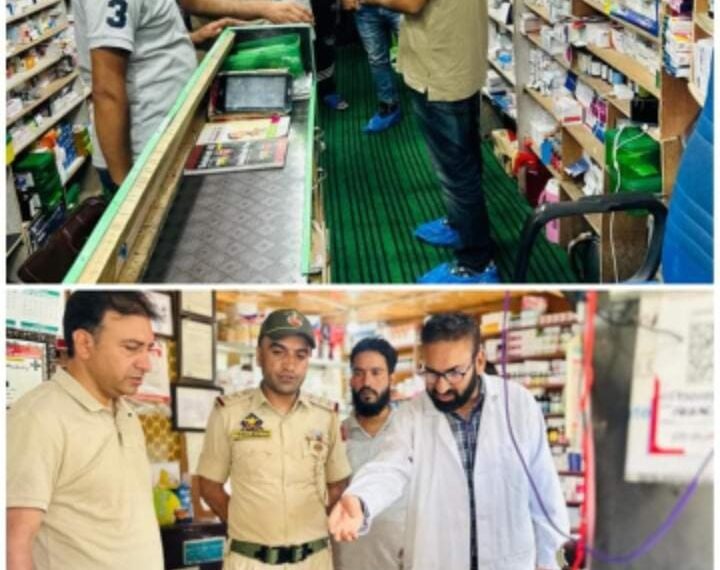 Baramulla Admin inspects Medical Stores