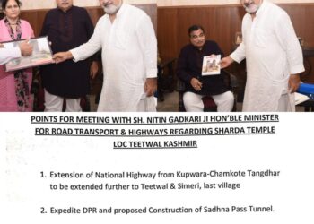 Save Sharda Committee Founder Meets Nitin Gadkari to Address Teetwal and Karnah Development Issues