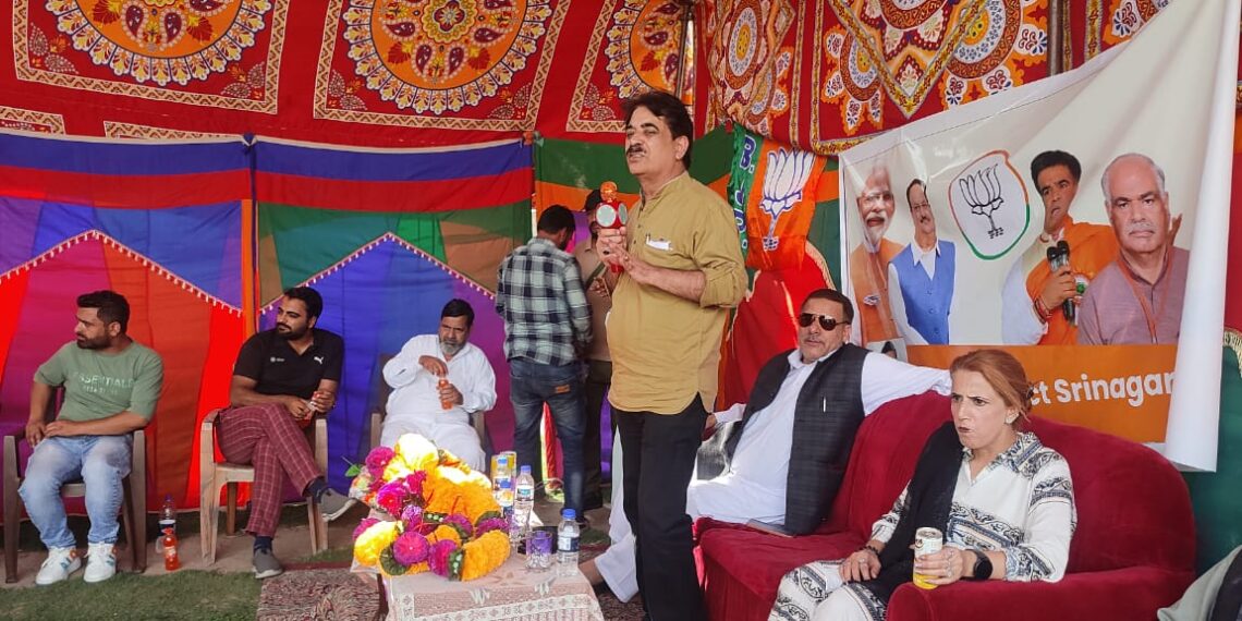 Historic Gathering Marks Bharatiya Janata Party’s Presence at Ilahi Bagh, Srinagar, Under the Stalwart Leadership of Shri Ashok Bhat and reveiwed the arrangements at Dargah Hazratbal Shrine