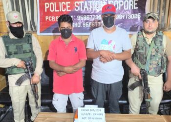 Police arrests 02 drug peddlers in Sopore; Contraband substance recovered