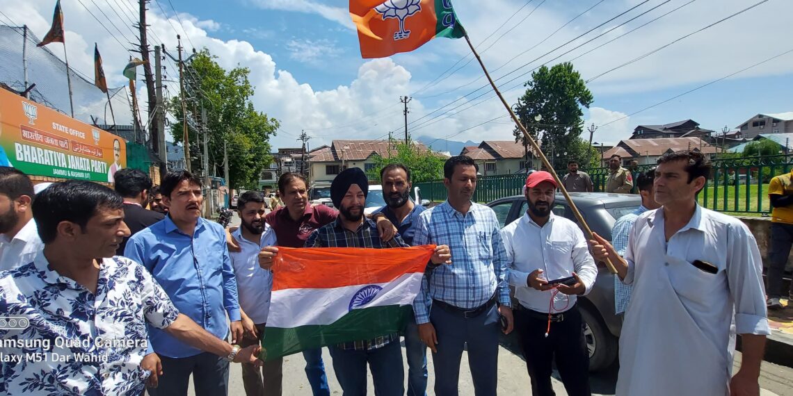 BJP Leaders Celebrate the Abrogation of Article 370 with Joy and Optimism