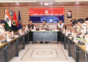 IGP Kashmir alongwith Div Com Kashmir held meeting regarding preparation of 15 August event at PCR Kashmir