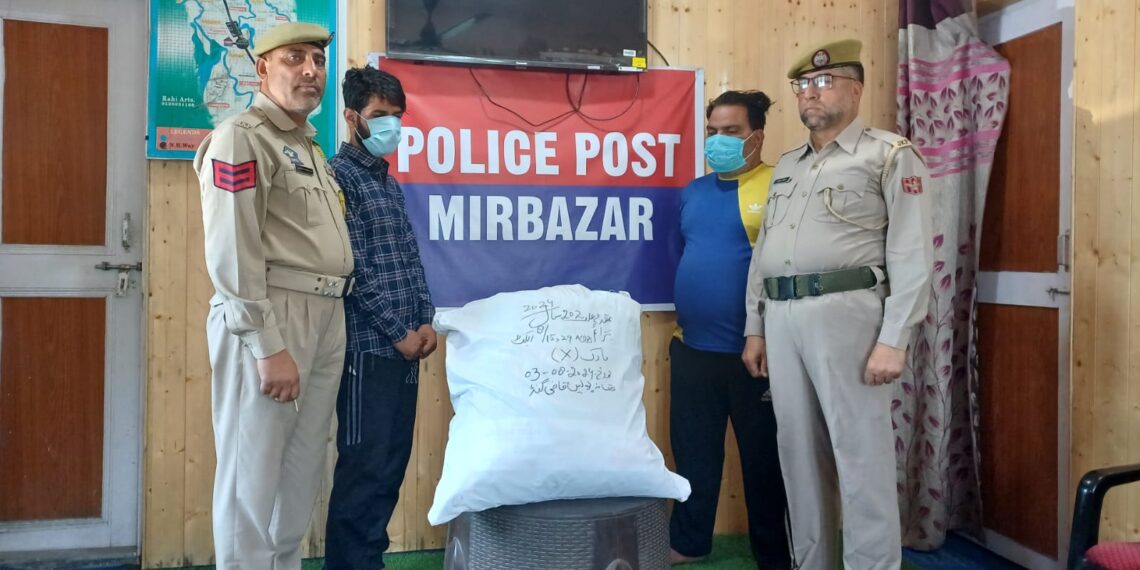Police arrests 02 drug peddlers in Kulgam; Contraband substance recovered