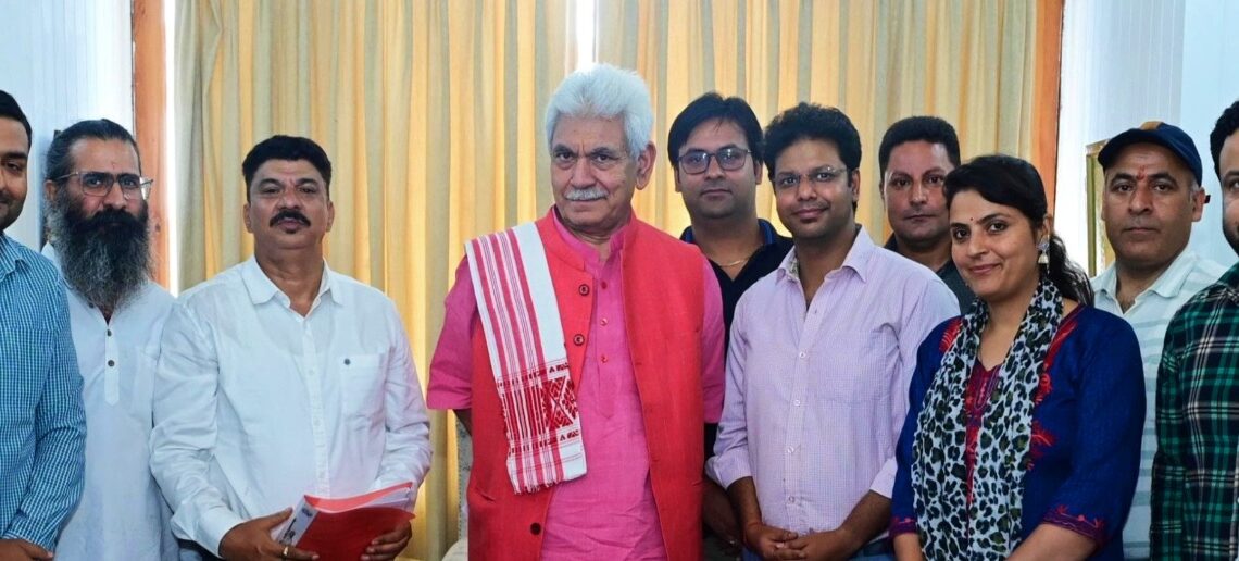 A delegation of J&K Janta Dal United (JDU), led by its President, Sh GM Shaheen, today called on Lieutenant Governor Shri Manoj Sinha at Raj Bhawan.