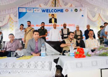Mohammad Aijaz Asad(IAS)  addressed a mega Public Darbar at Krishan Chander Park Poonch.