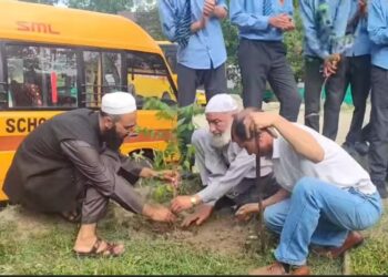 Tree Plantation Campaign named  “Ek Pedh Shaheed Ke naam” carried in Karnah’s  Schools.