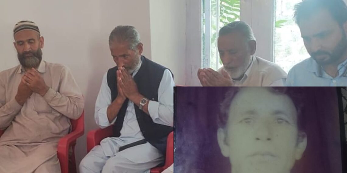 Fatiha Khwani Held at Karna Cultural Club on Late Alam Qureshi’s 25th Death Anniversary