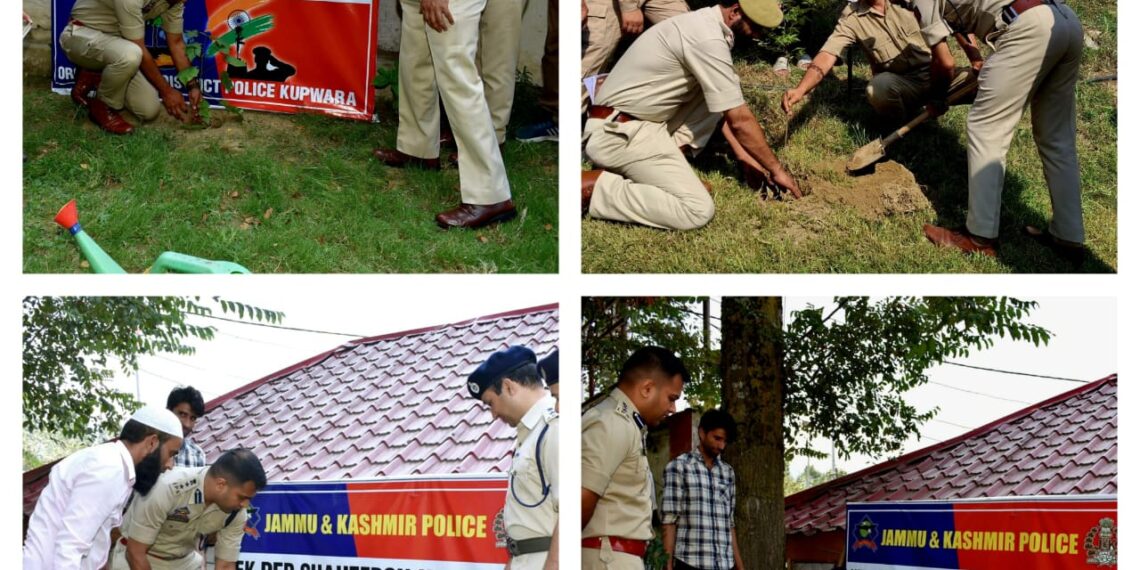 Police carries out plantation drive to honour the Police martyrs