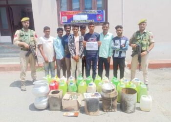 Anantnag Police Busts Illegal Liquor Operation, Seizes Large Cache of Country-Made Liquor