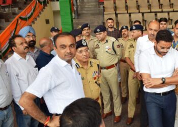 Div Com, ADGP visit MA stadium to review I-Day arrangements