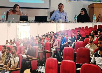 Director Panchayati Raj interacts with newly appointed Panchayat Secretaries in Srinagar ‘Adopt innovative approaches in addressing challenges faced by rural communities’