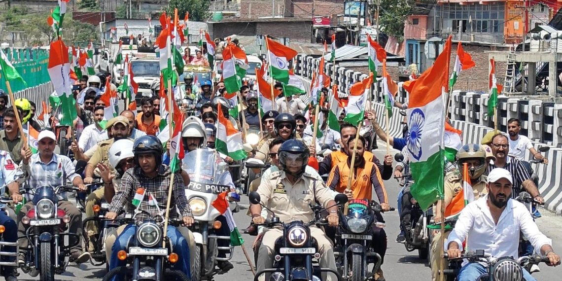 Ramban Admin organizes “Mega Wheels Tiranga Yatra” to honor Martyrs, Freedom Fighters