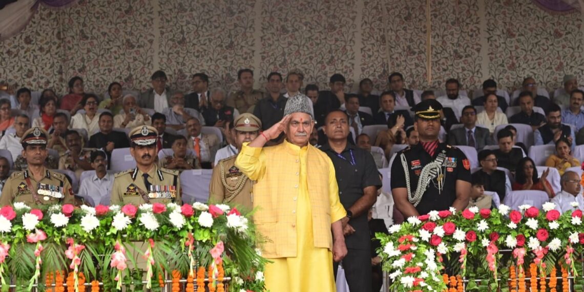 Lt Governor Manoj Sinha hoists National Flag and Addressed the People on the 78th Independence Day