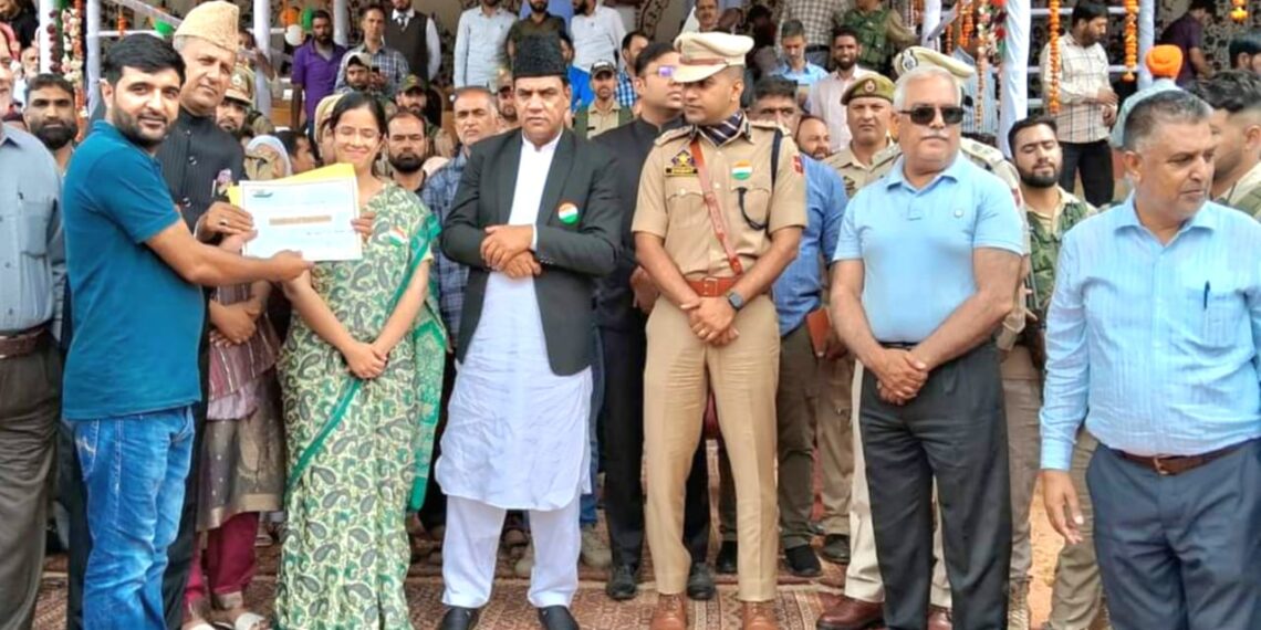 Tariq Mir of Information department felicitated at Kupwara  ID celebration.