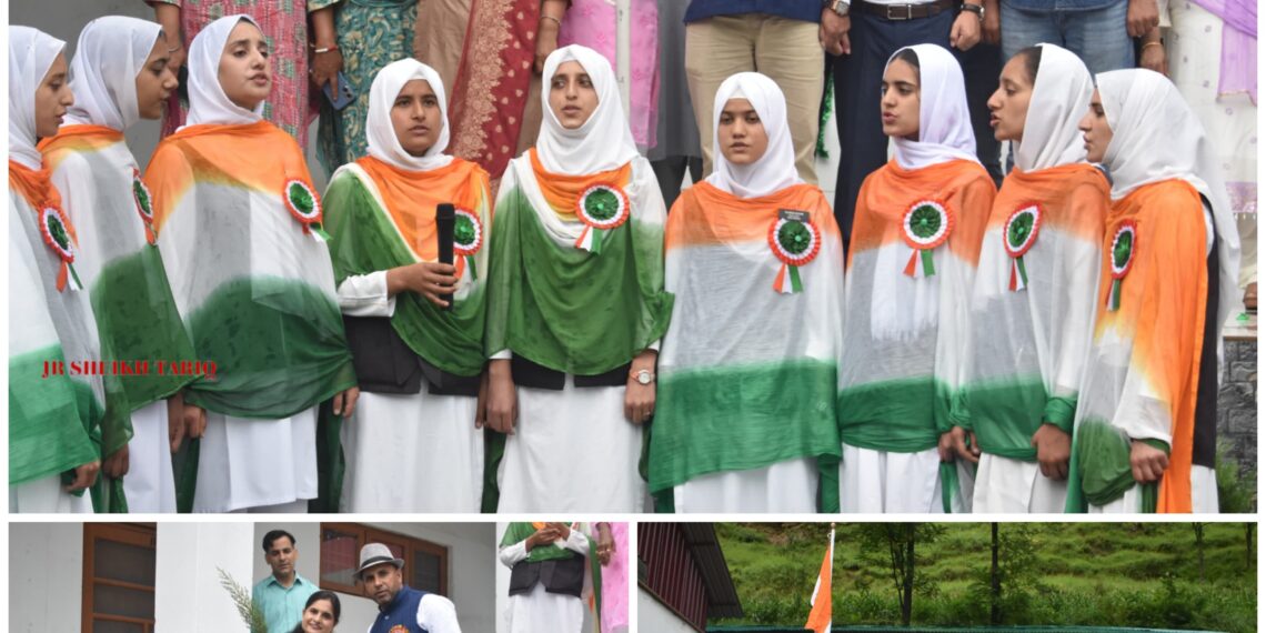 Independence Day Celebrated with Zeal at Govt. Girls HSS Mandi