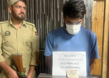 Police arrests drug peddler in Ganderbal, contraband substance recovered
