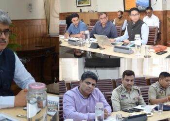 CS assesses preparedness of Tourism to hold Kashmir Marathon 2024