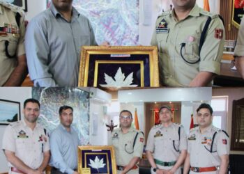 Kulgam Police bids farewell to outgoing SDPO Qazigund