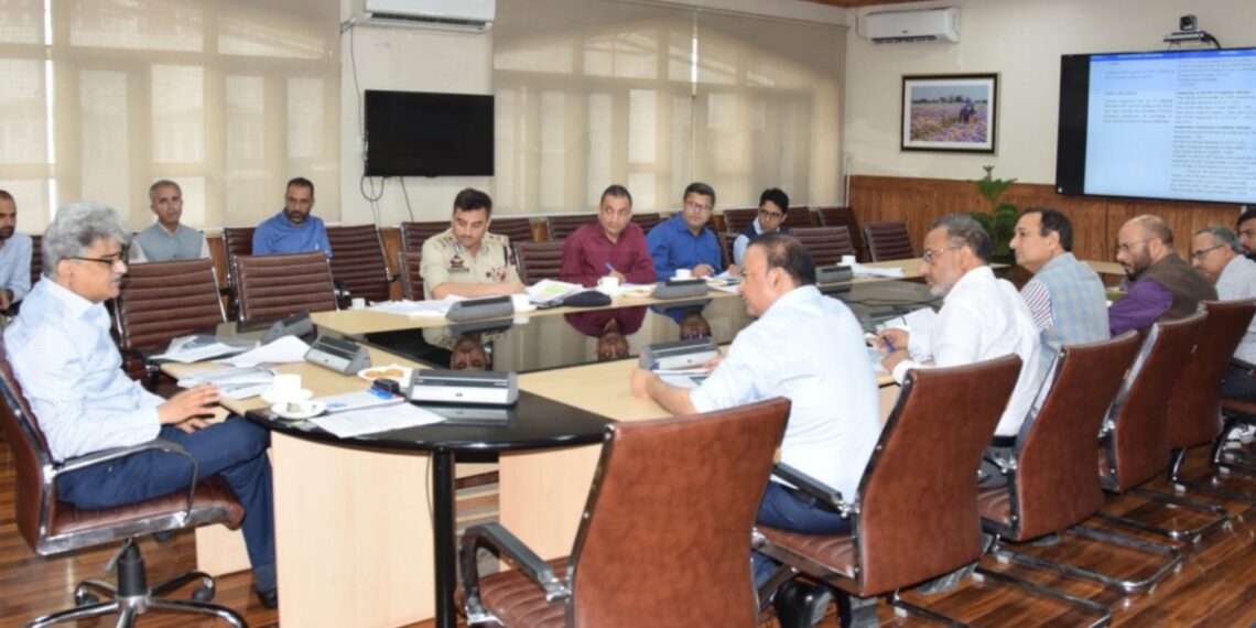 CS reviews functioning of Transport Department