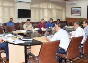 CS reviews functioning of Transport Department