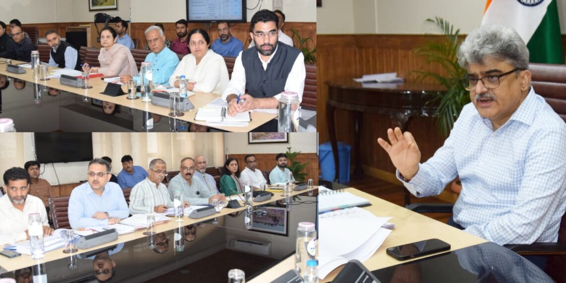 CS assesses functioning of JKMSCL, H&FW & DCO