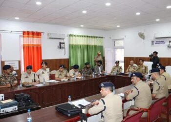 DGP J&K Visits Doda, Kishtwar;  Reviews Security Scenario and Election Preparedness