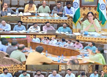 DC Kupwara chairs DMC meeting, reviews FPOs under Central Sector Scheme