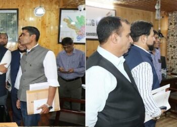Assembly Elections- 2024; Expenditure Observers for Srinagar District inspect Offices of ROs of Hazratbal, Khanyar and Zadibal