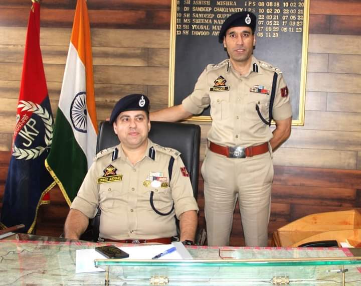 Mir Ifroz assumes charge as SP Handwara