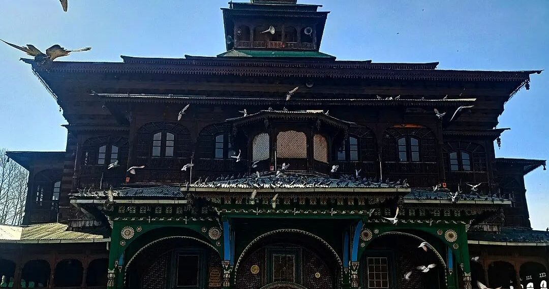 وادی کشمیر میں صوفیت سے لبریز آستان ، روحانیت اور یکجہتی  کی مثال