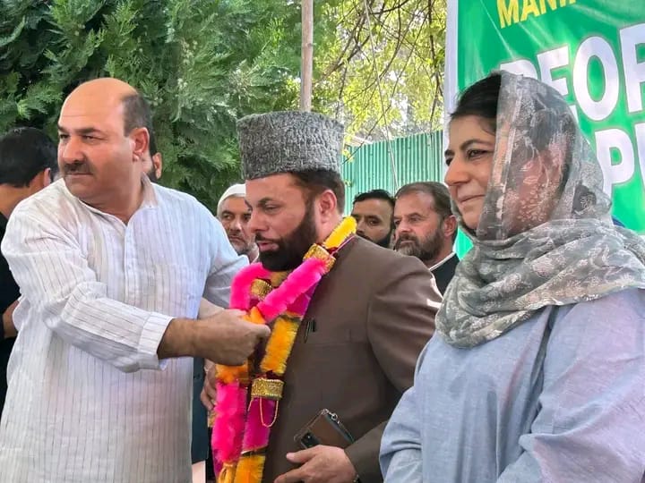 Separatist leader Syed Salim Geelani Joins PDP, To contest from Khanyar