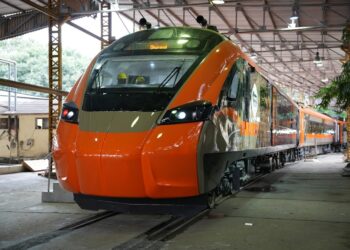 A new chapter in rail travel begins: the Vande Bharat Sleeper Train