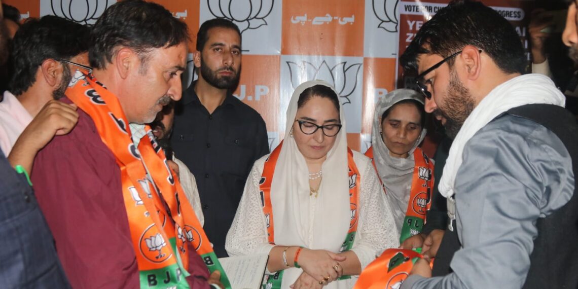 “BJP will emerge as the strongest political force in J&K during these elections”: Darakhshan in Rajpora rally