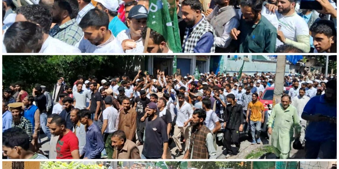 پیپلز ڈیموکریٹک پارٹی کے کینڈیڈیٹ شمیم احمد گنئی کی فارم  نامزدگی: عوامی حمایت کا شاندار مظہر