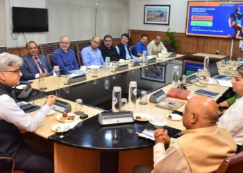 Chief Secretary reviews preparations for Kashmir Marathon