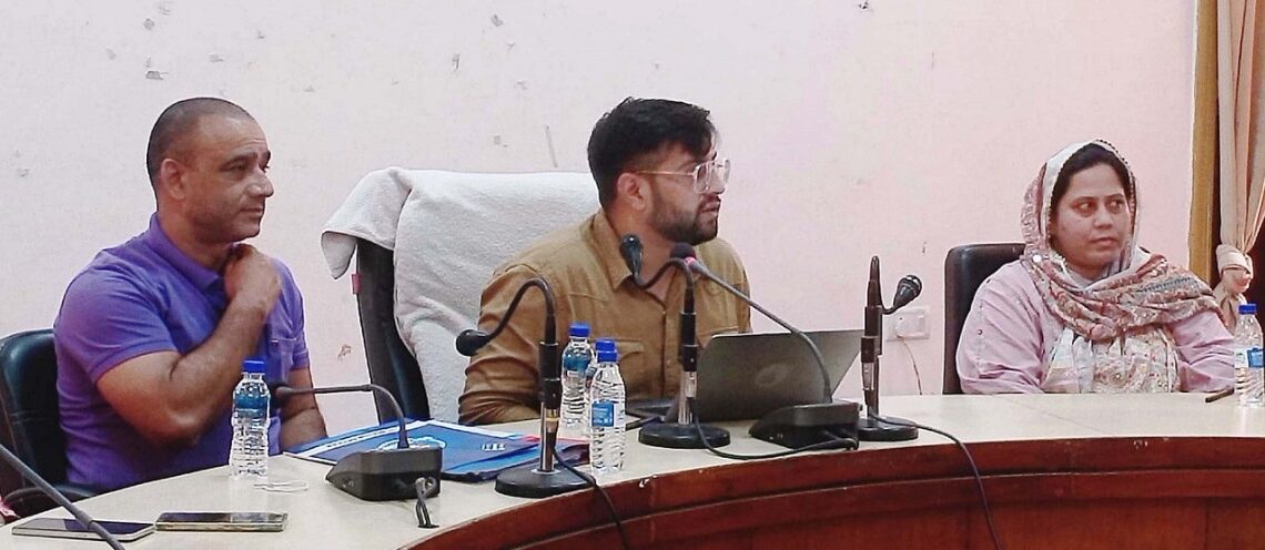 Assembly Elections- 2024 DEO Rajouri interacts with staff deployed for Pink, PwD polling stations