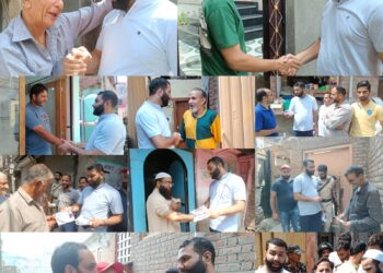 Apni Party Candidate Jeelani Hamid Kumar Engages in Door-to-Door Campaign in Habba Kadal Constituency