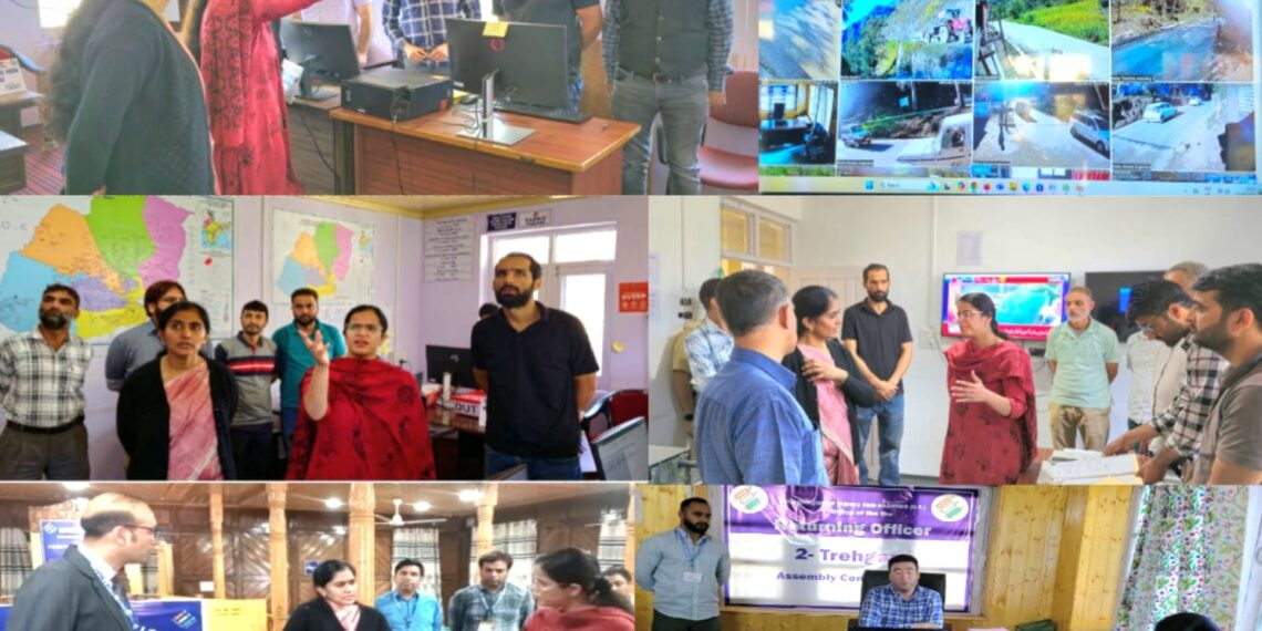 General  Observer visits  Kupwara,  inspects District Election Control Room, MCMC, ROs office.