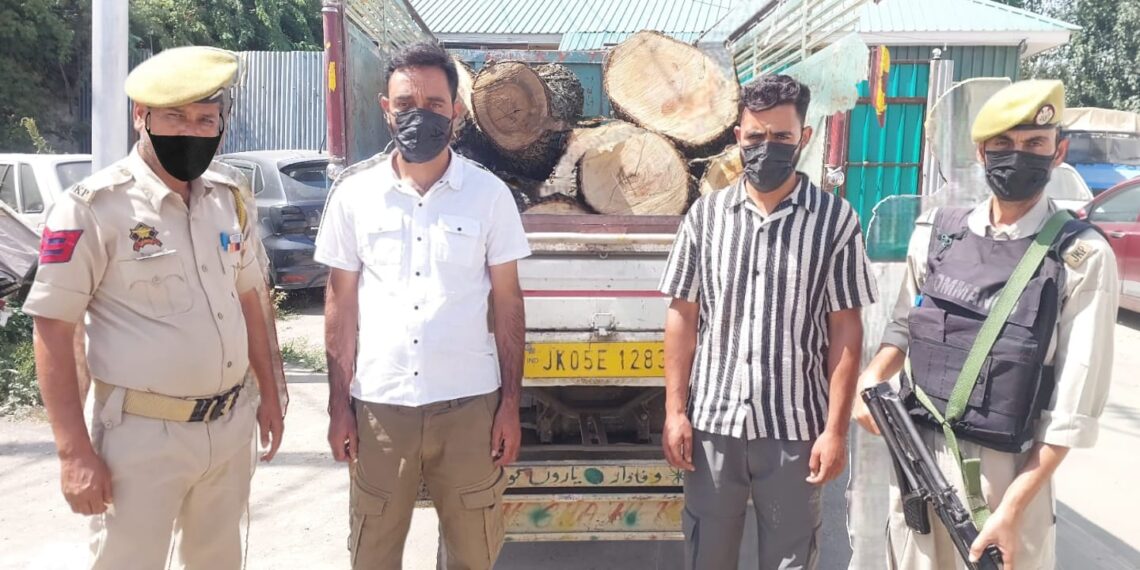 Police recovers Illicit timber in Sopore, 2 arrested
