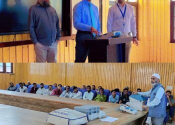 Assembly Elections-2024 Training for polling staff held at Shopian DEO Shopian calls polling parties to perform duties with integrity